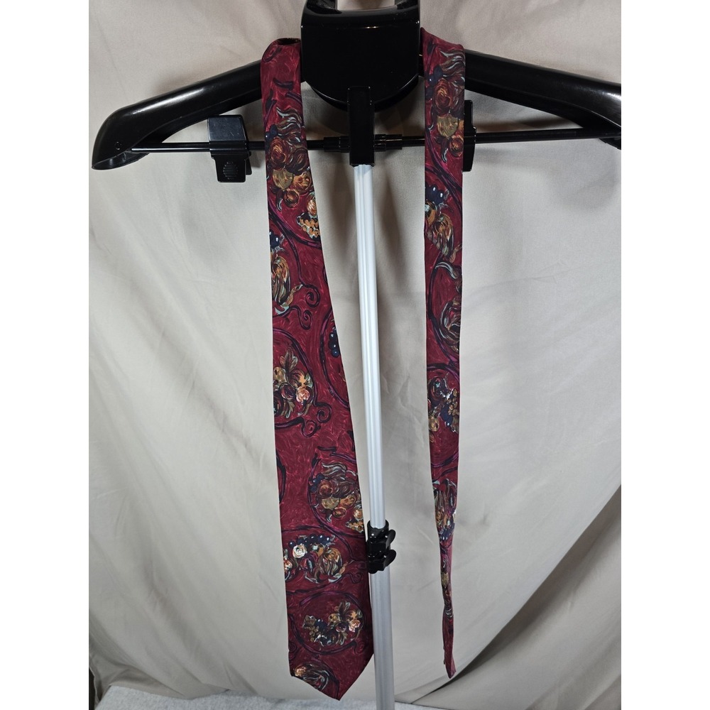 417 Van Heusen Red Floral Abstract Tie, All Silk, Vintage
